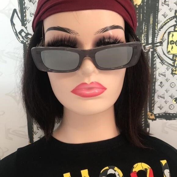 New Authentic Gucci GG0516S 002 Grey Silver Mirror Oversized Sunglasses - Picture 11 of 11